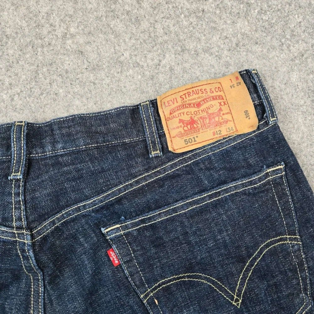 Vtg Levi's 501 Jeans Mens 42x34 Blue Straight Leg Dark Wash Button Fly Denim Y2K